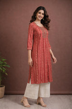 SN154 women’s crimson stripe cotton kurta pant set, straight fit, round neck, three-quarter sleeves, side pose