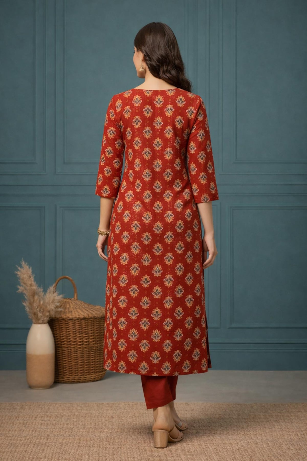 SN156 women’s rust red cotton straight kurti back pose featuring full handblock print and clean silhouette