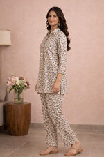 SN160 women’s ivory botanical print cotton kurta pant set side pose with relaxed straight fit