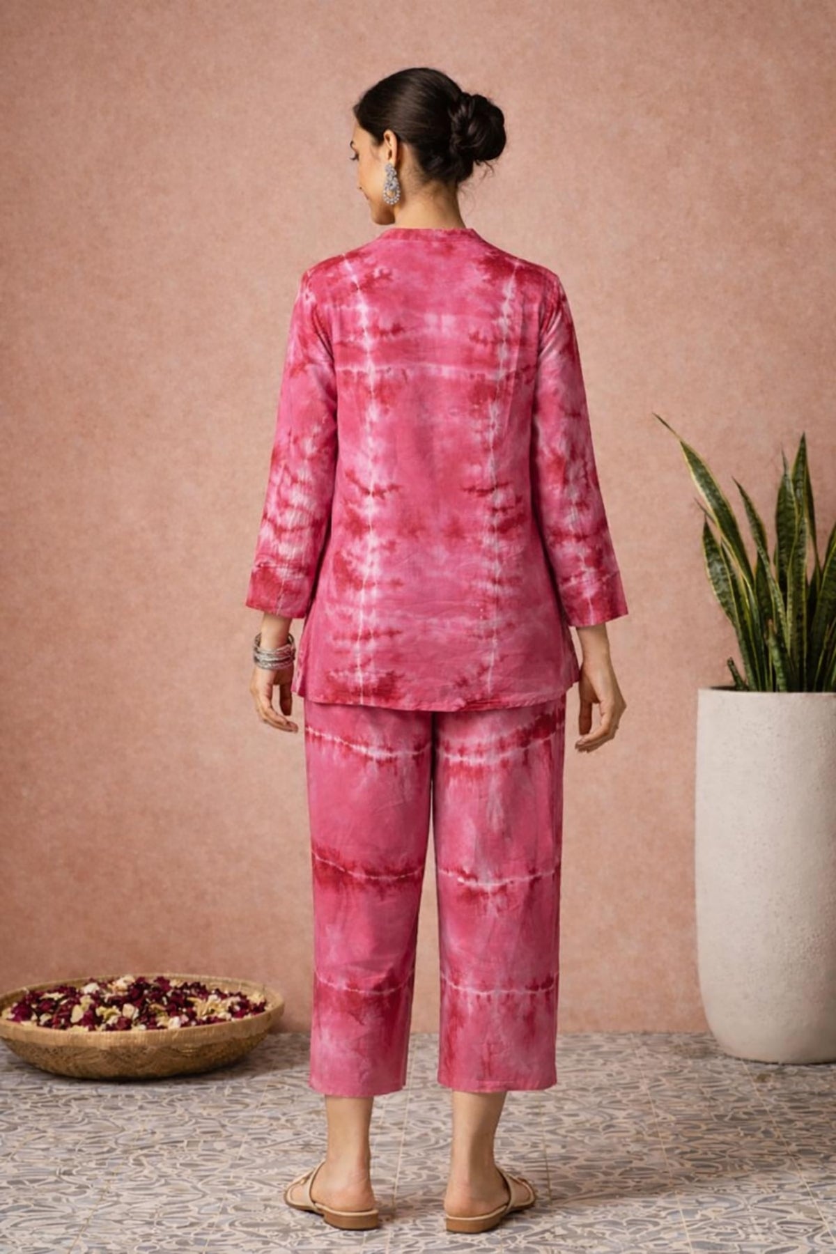 SN23 women’s rose pink tie-dye cotton co-ord set with long sleeves and relaxed fit, back view