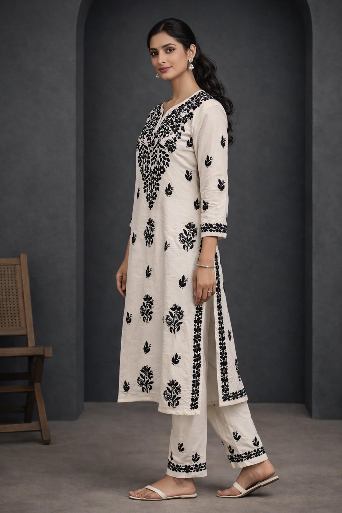 SN234 women’s ivory cotton kurta pant set with side slits, V-neck and three-quarter sleeves, side profile view