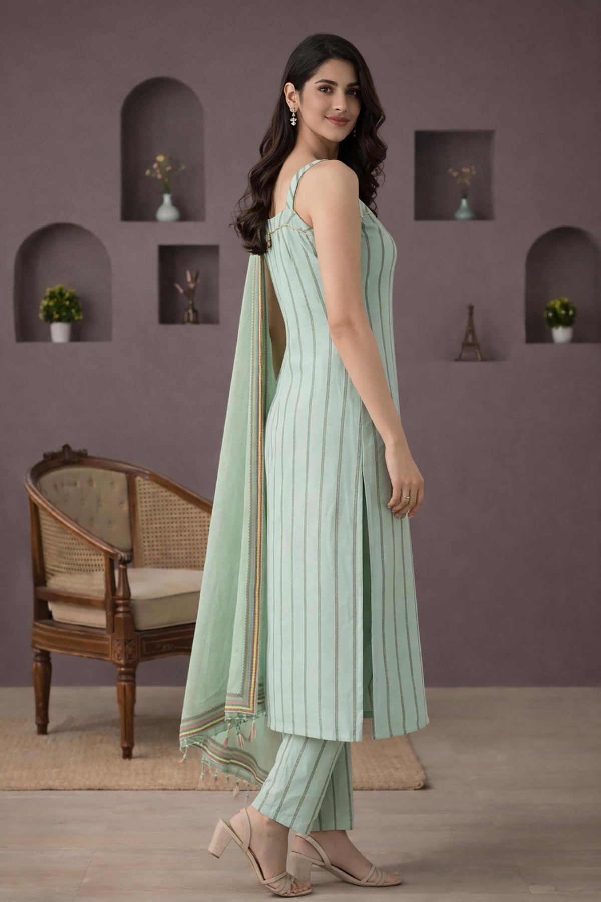 SN272 women’s mint green cotton blend striped kurta pant set sleeveless square neck side pose