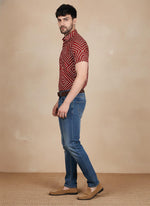 SN330 men’s rust red geometric print cotton blend short sleeve shirt side pose with slim silhouette