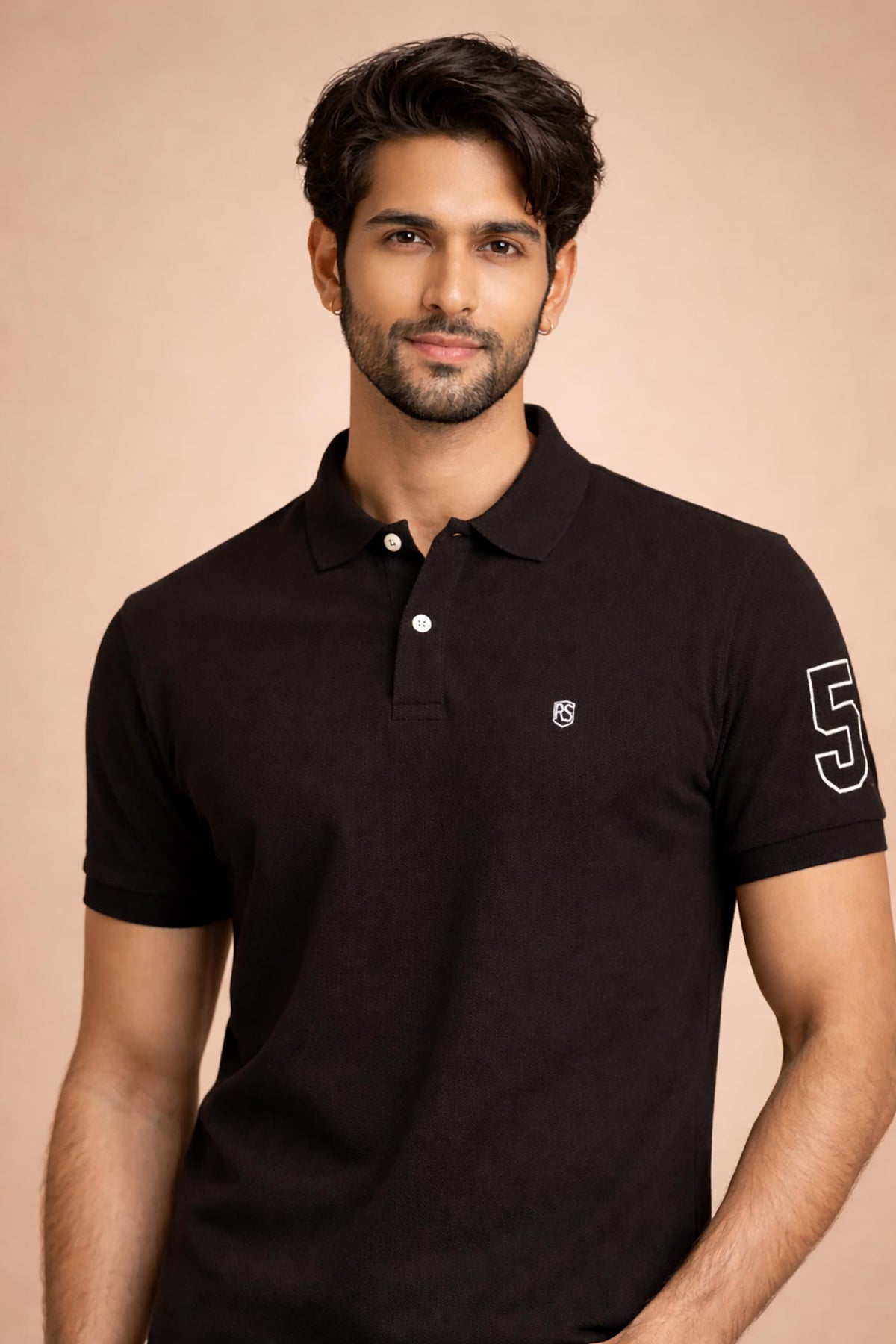 SN347 black cotton piqué polo T-shirt for men closeup showing collar, buttons and chest logo