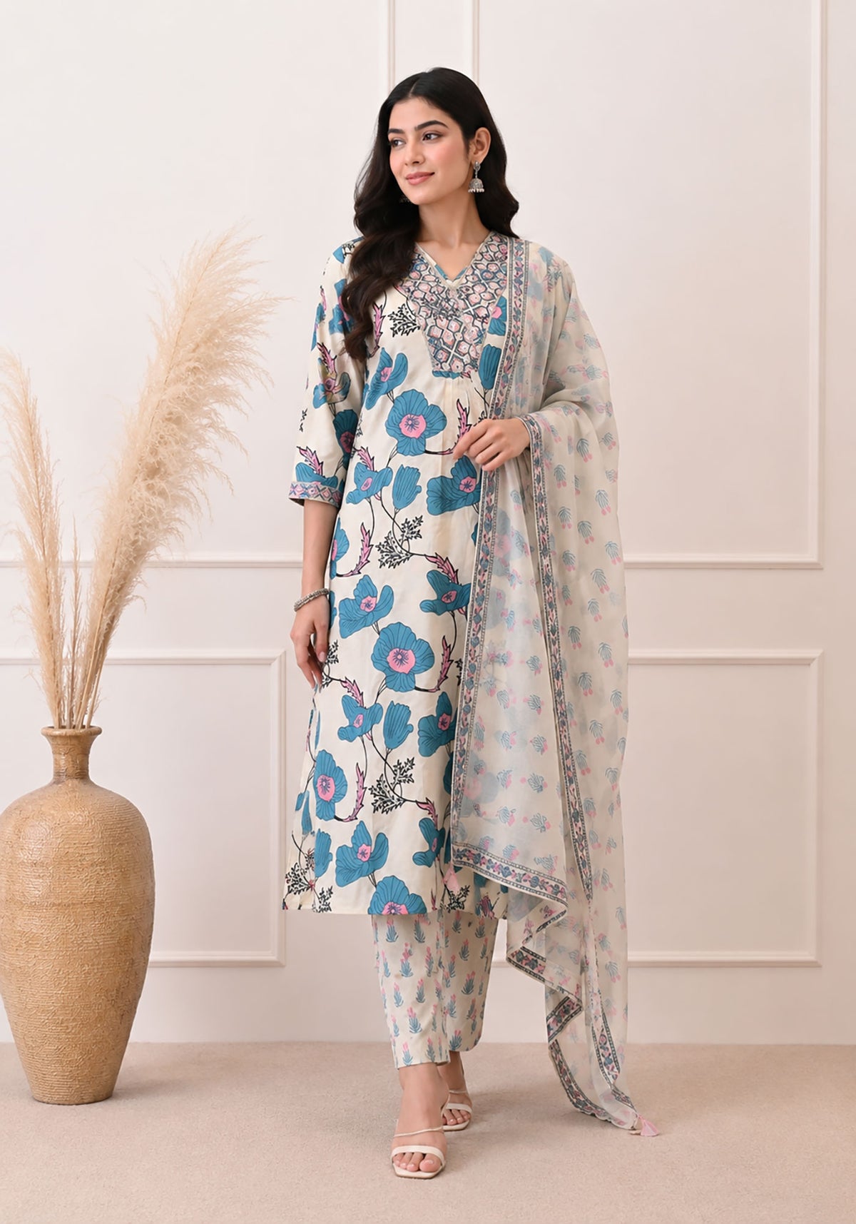 SN152 women’s ivory teal floral cotton kurta set with V-neck and three-quarter sleeves front pose