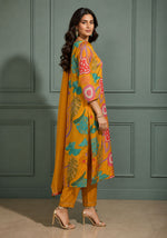 SN168 women’s mustard abstract print three-quarter sleeve kurta set side pose studio view