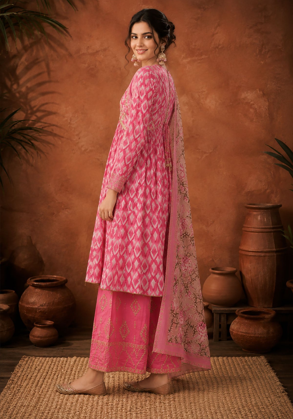 SN206 women’s blush pink printed long sleeve V-neck kurta set side pose