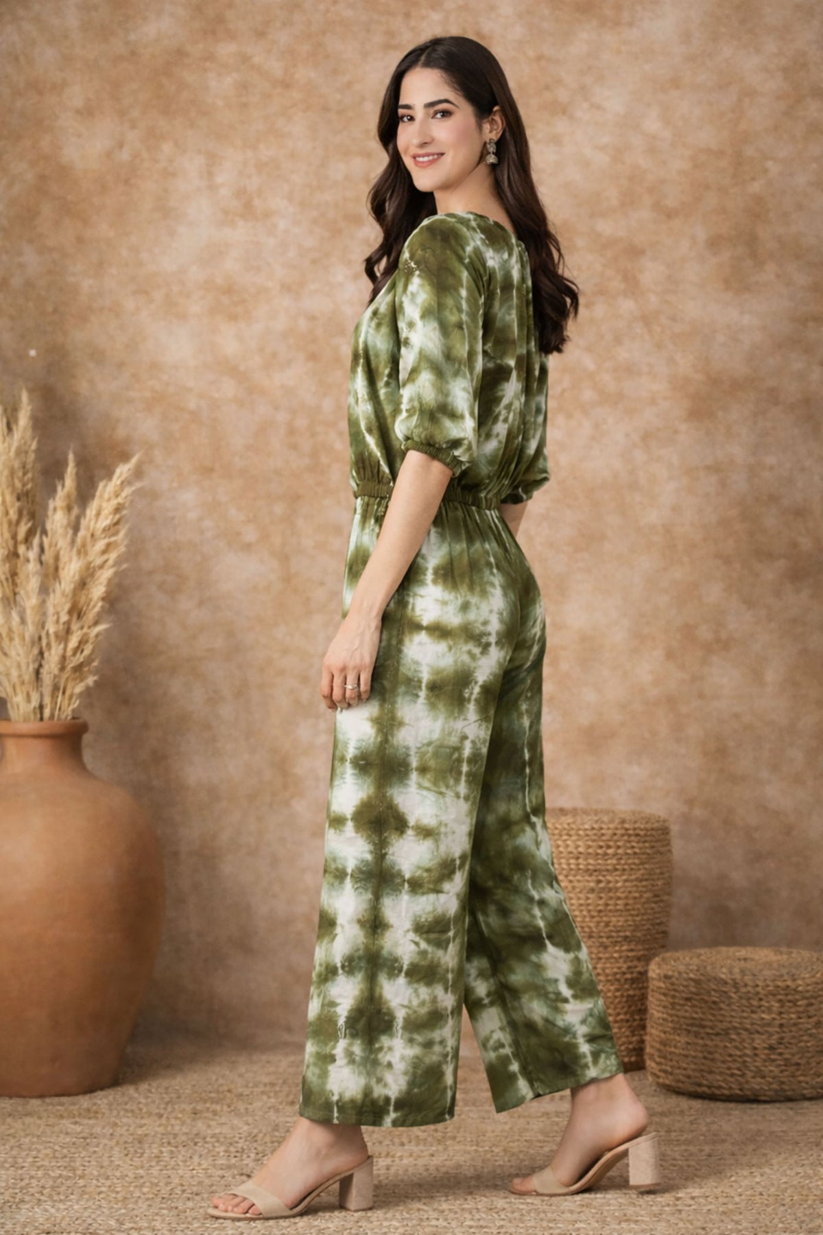 SN24 olive green tie-dye co-ord set for women, relaxed silhouette and wide leg fit side pose