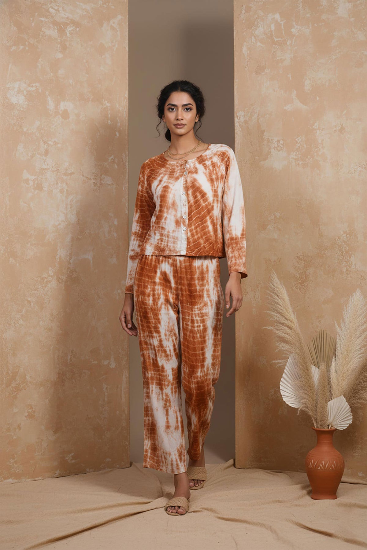 SN25 women’s rust tie-dye co-ord set relaxed fit long sleeve top and pants walking pose