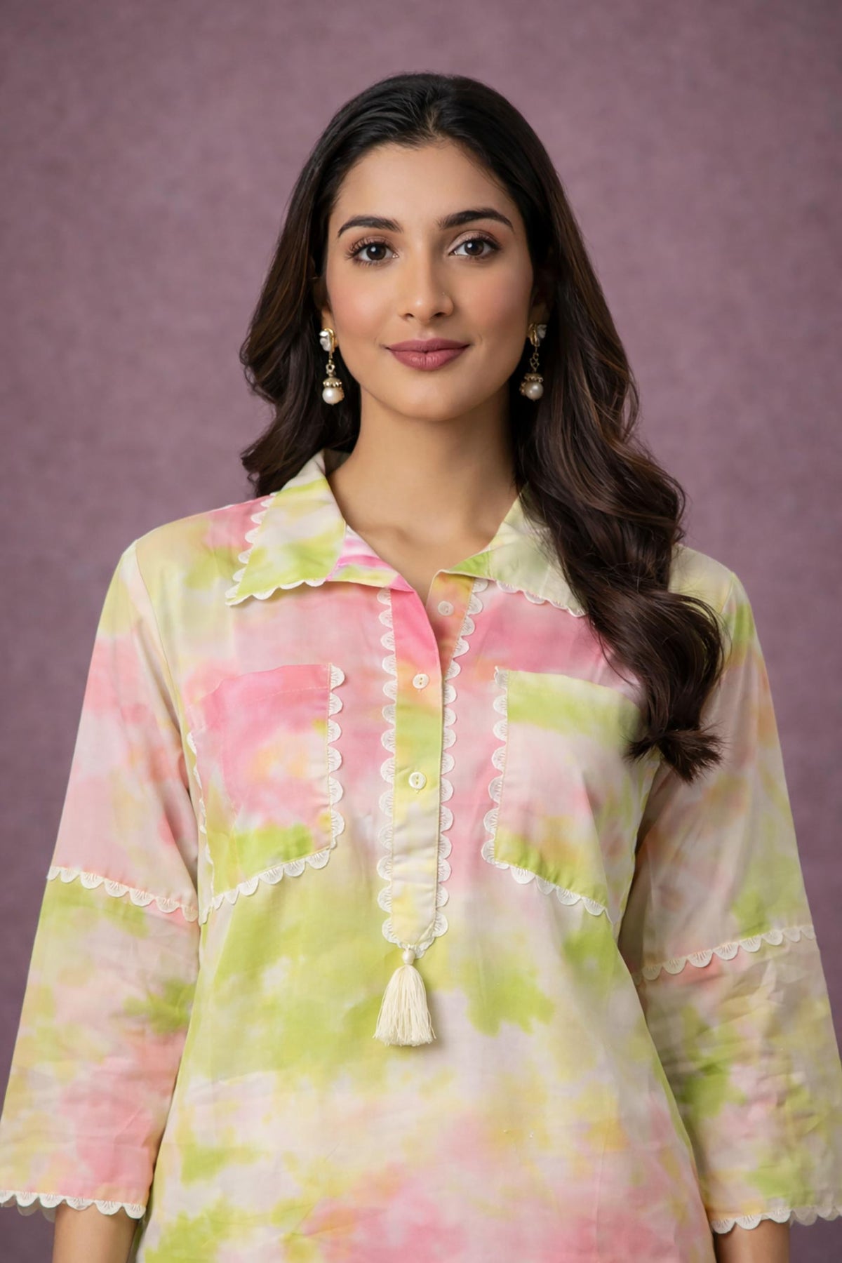 SN259 women’s pastel cotton blend kurta closeup showing lace trim, shirt collar and button placket