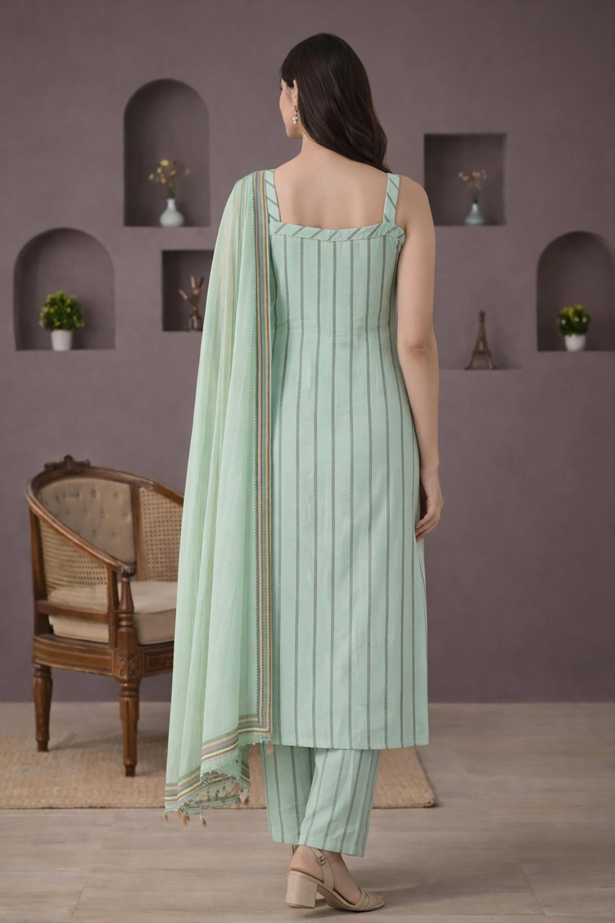 SN272 women’s mint green cotton blend striped kurta pant set back pose with dupatta