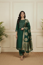 SN290 women’s forest green silk blend kurta set with gold motifs and jacquard dupatta front pose