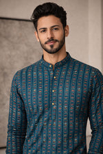 SN324 men’s teal cotton blend mandarin collar shirt with heritage stripe print close-up fabric detail