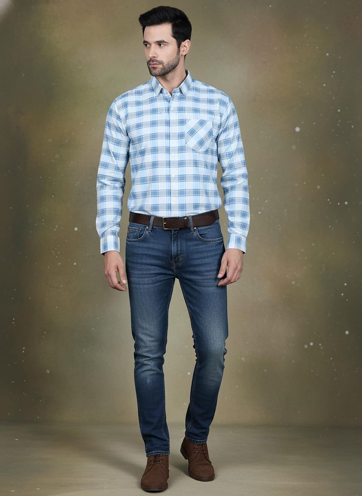 SN336 men’s light blue cotton checkered shirt with chest pocket and long sleeves front pose.