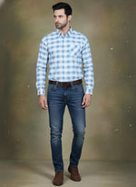 SN336 men’s light blue cotton checkered shirt with chest pocket and long sleeves front pose.