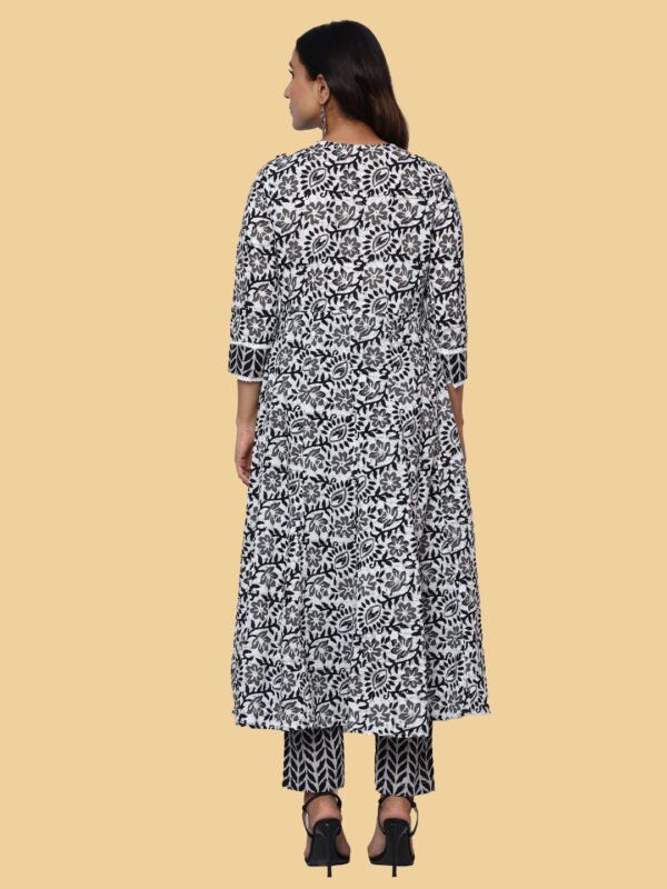 Namita Black Kurta Set Cotton - Image 2